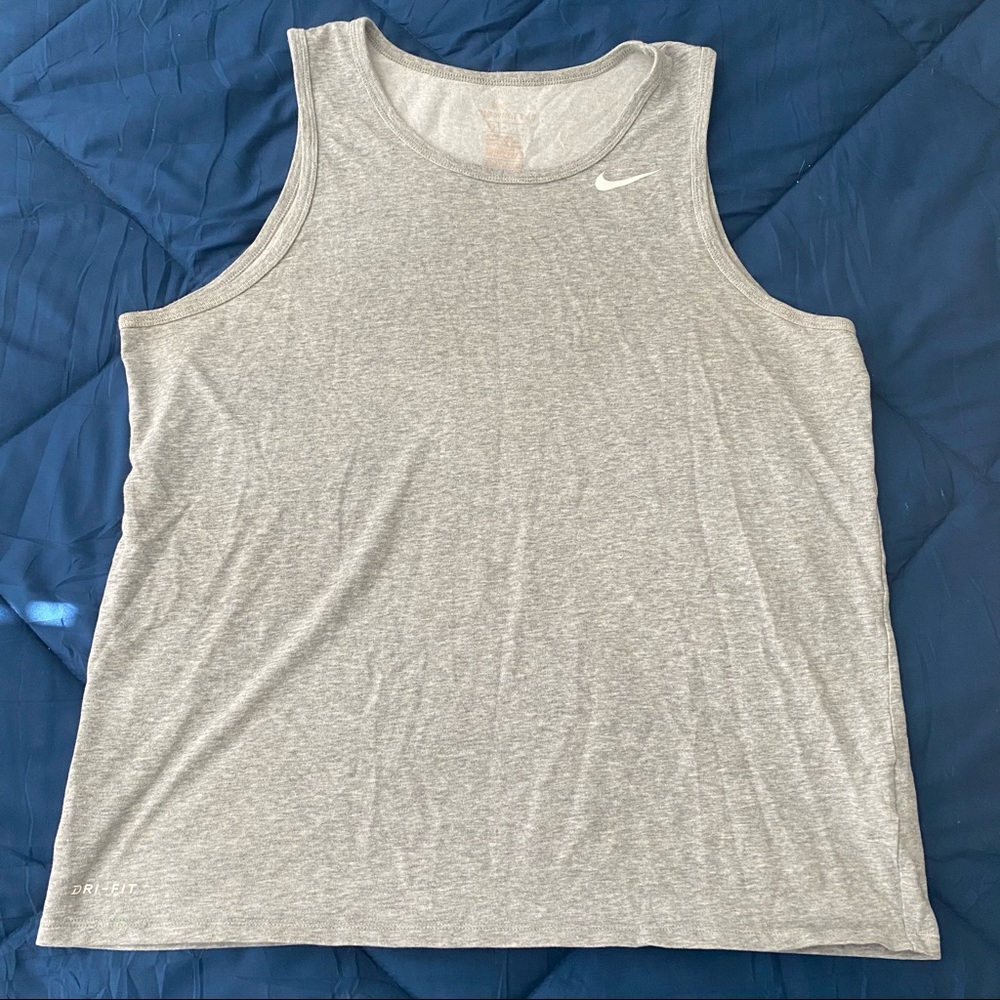 Men’s Nike Dri Fit Tank Size L